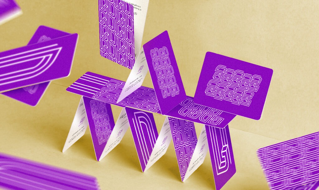 wizualizacja wizytówek z powtarzającym się motywem liter G i D z logo GD Events